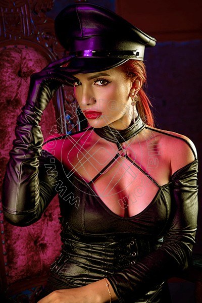Foto 3 di Lady Scarlett mistress Como