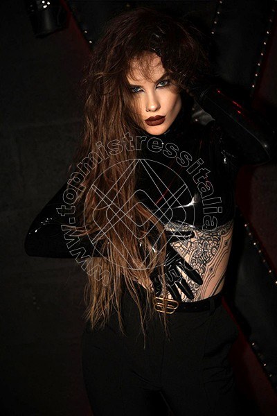 Foto 4 di Lady Violet mistress Milano